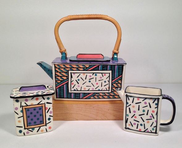 Dorothy Hafner, Kyoto Homage tea set, 1980, porcelain, slip cast, engobe decoration, clear cover glaze; teapot: 8 ½ × 10 ¼ × 4 ¼ inches. Museum purchase with funds provided by 2018 Collectors’ Circle Members Nancy Crosby and Fran Myers.